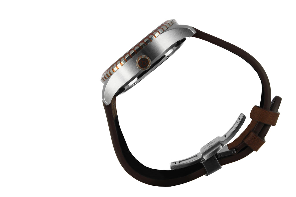 Montre automatique Superconductor LAYER Production LWPSC – Série limitée